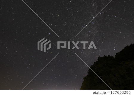 秋の星景色 カシオペア座と北の天の川 秋の星景色 カシオペア座と北の天の川 127693296