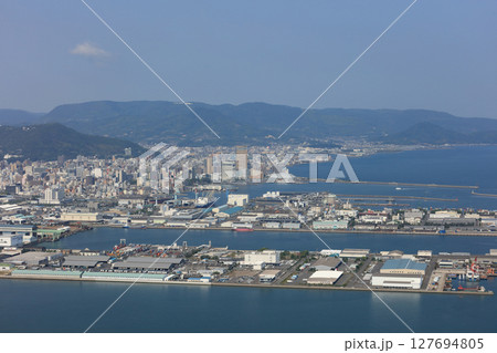 屋島山上からサンポート高松を中心に臨海部を俯瞰する 127694805