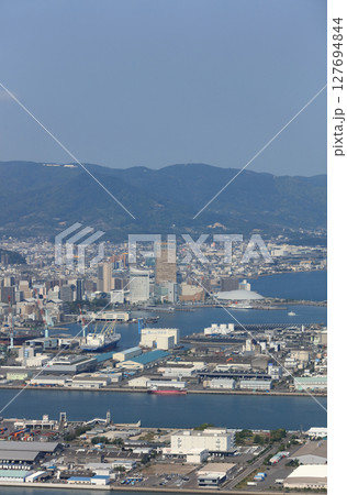 サンポート高松と周辺（あなぶきアリーナ香川や徳島文理大、高松駅、高松城址、シンボルタワー、高松港） 127694844