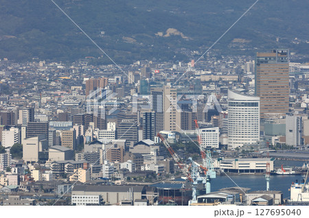 サンポート高松から玉藻公園周辺（徳島文理大、高松駅、高松城址、レクザムホー、シンボルタワー、高松港） 127695040