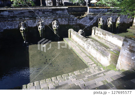 インドネシア バリ島 ウブド ゴアガジャ遺跡 インドネシア バリ島 ウブド ゴアガジャ遺跡 127695577