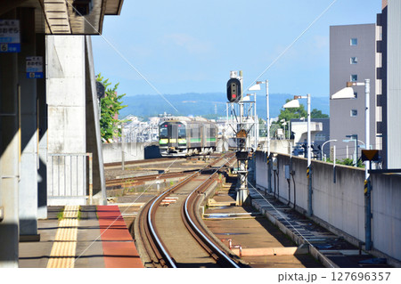 JR北海道、根室本線の帯広駅から池田駅までの普通列車風景(2023年夏) 127696357