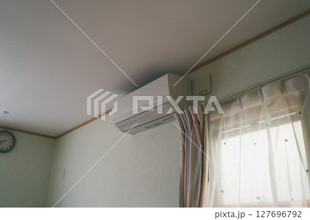 家庭用エアコン 家庭用エアコン 127696792