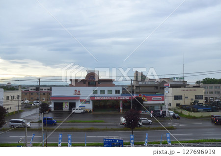 JR北海道、根室本線の新得駅から帯広駅までの普通列車風景(2023年夏) 127696919