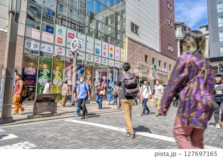 東京都千代田区の都市風景 秋葉原駅 東京都千代田区の都市風景 秋葉原駅 127697165