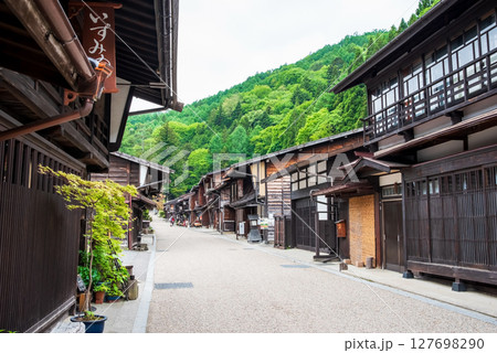 『奈良井宿 上町界隈』旧中山道 宿場町 （長野県塩尻市） 127698290