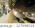 東京駅 E4系 Max 新幹線電車 上越新幹線 127698528