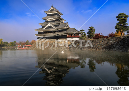 日本の風景　国宝松本城 127698648