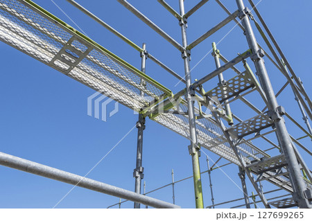 足場 青空 足場 青空 127699265