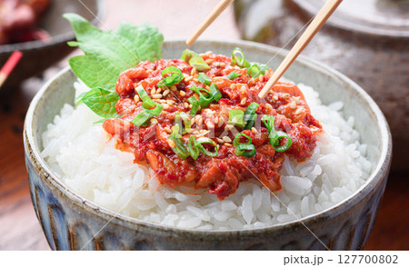 熱々のご飯にのせたチャンジャ ( チャンジャご飯 ) 熱々のご飯にのせたチャンジャ ( チャンジャご飯 ) 127700802