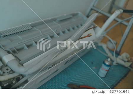 エアコン移設 127701645