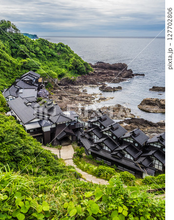 よしが浦温泉と日本海 127702806