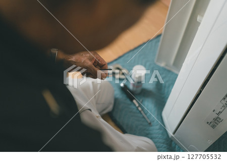 エアコン移設 127705532