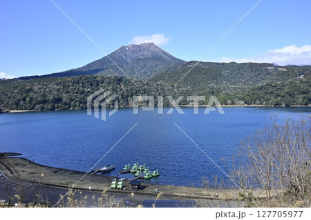 高千穂峰と御池 高千穂峰と御池 127705977