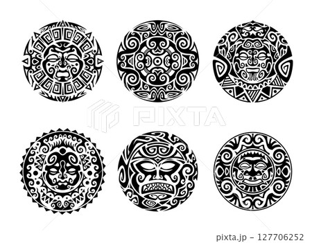 Maori tribal tattoos with polynesian circle pattern of vector sun, hawaiian totem mask and warrior round faces. Polynesian ethnic ornaments of circular geometric motif, maori tribal monochrome tattoos 127706252