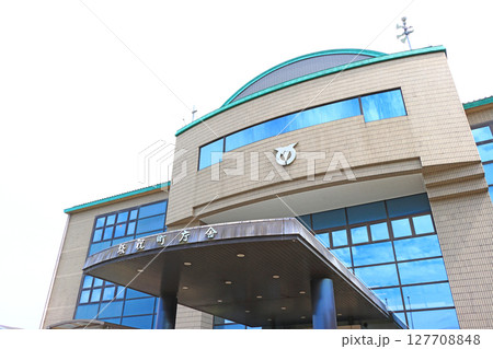 岐阜県坂祝町、坂祝町役場の風景 127708848