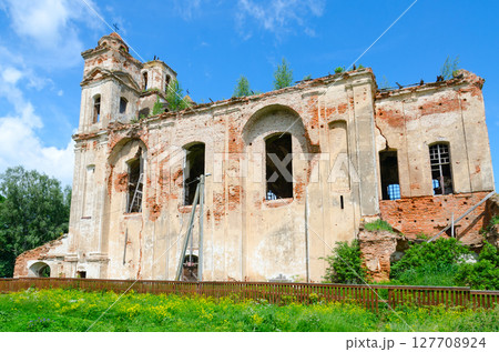 Abandoned Dominican Church of St. Anthony in agrotown of Knyazhitsy, Mogilev Region, Belarus 127708924