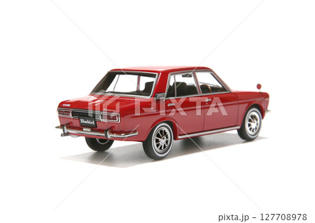 ミニカー ダットサン ブルーバード1600SSS セダン ミニカー ダットサン ブルーバード1600SSS セダン 127708978