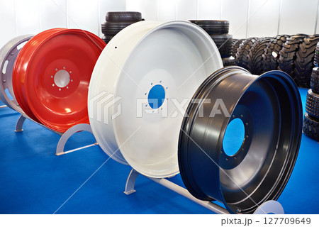 Red, black and white pressed rims for tractor Red, black and white pressed rims for tractor 127709649