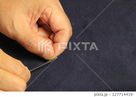 釣りの仕掛けつくり 127714419