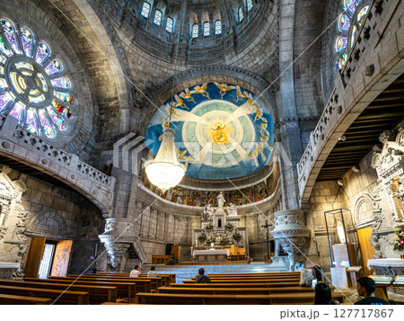 Interior of the Basil 127717867