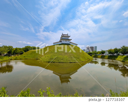 栃木県宇都宮市本丸町の宇都宮城址 栃木県宇都宮市本丸町の宇都宮城址 127718107