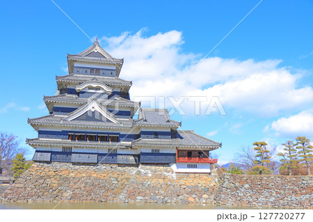 長野県松本市、国宝松本城の風景 長野県松本市、国宝松本城の風景 127720277