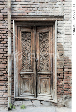 medieval door, old door medieval door, old door 127721044