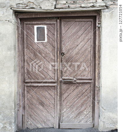 medieval door, old door medieval door, old door 127721054