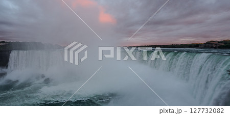 Water rushes over the edge of the Horseshoe Falls, Niagara Falls, Canada 127732082