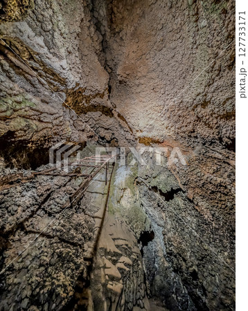 Cavern scenes at lake shasta caverns in northern california 127733171