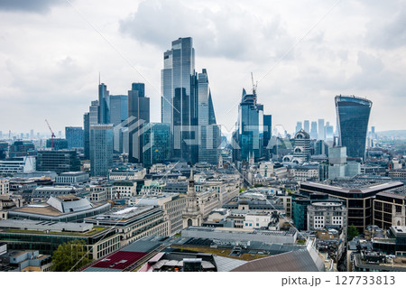 aeriall view of london on partially sunny day aeriall view of london on partially sunny day 127733813