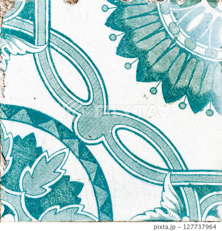 Traditional Portuguese tiles 127737964