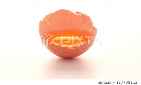 Raw egg isolated on white 127738112