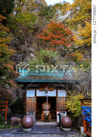 国の特別名勝　昇仙峡　紅葉の昇玉堂 127738667