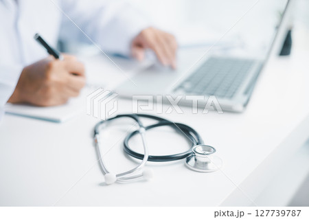Concept business doctor education essential globalization, student learn and study in university and college to master knowledge needed travel global economy. book stethoscope for medical health care 127739787