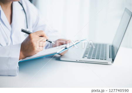 Concept business doctor education essential globalization, student learn and study in university and college to master knowledge needed travel global economy. book stethoscope for medical health care 127740590