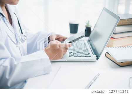 Concept business doctor education essential globalization, student learn and study in university and college to master knowledge needed travel global economy. book stethoscope for medical health care 127741342