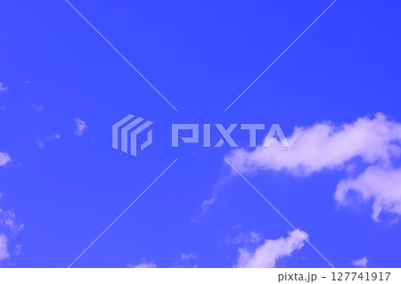 雲のある青空(壁紙素材) 雲のある青空(壁紙素材) 127741917