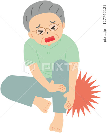 こむら返りで苦しむ眼鏡の年配男性 127743125