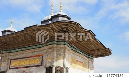 トルコ トプカプ宮殿 アフメット3世の泉 127745864