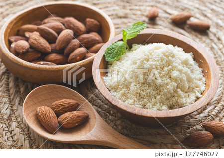 アーモンドプードル　アーモンドパウダー 127746027