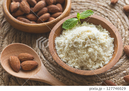 アーモンドプードル　アーモンドパウダー 127746029