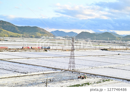滋賀県　安土城跡からの冬景色 127746486
