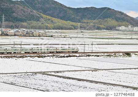 滋賀県 安土城跡からの冬景色 滋賀県 安土城跡からの冬景色 127746488