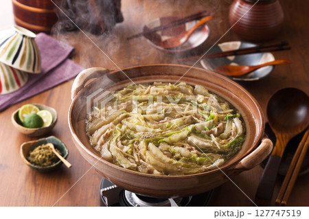 白菜と豚バラ肉の重ね鍋 127747519