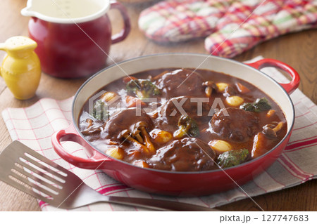 煮込みハンバーグ 127747683