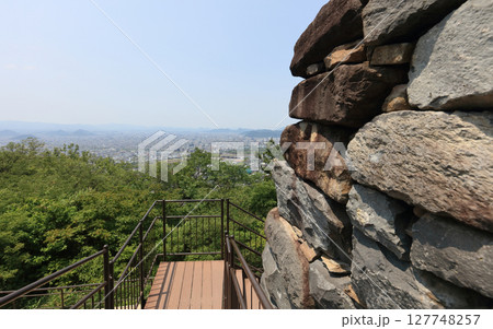 古代朝鮮式山城「屋嶋城」の城門と高松市街 古代朝鮮式山城「屋嶋城」の城門と高松市街 127748257