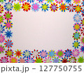 カラフルなクラフトカット花　背景　横 127750755