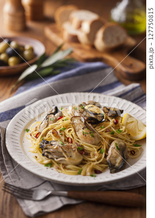 牡蠣のペペロンチーノ 127750815